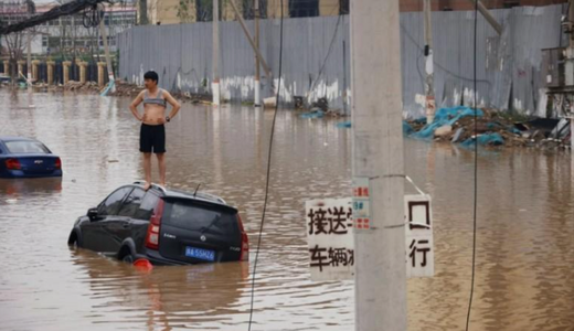 Ploi torenţiale în China: Zece persoane au murit, iar alte sute de mii au fost evacuate în provincia Hunan