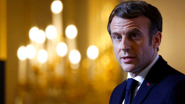 Macron s-a adresat poporului francez înainte de vizita în România: Vreau să vă conving să acordaţi ţării o majoritate solidă duminică, care va asigura ordinea în ​​afara şi în interiorul graniţelor / Investiţiile vor face din Franţa ţara tehnologiilor anului 2030