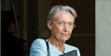 Emmanuel Macron a refuzat demisia înaintată de premierul Elisabeth Borne, astfel încât ”Guvernul să îşi poată îndeplini atribuţiile”