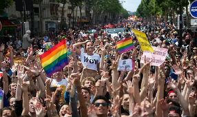 Securitatea la evenimente Gay Pride în întreaga Franţă, consolidată de Guvern, în urma atacului armat de la Oslo
