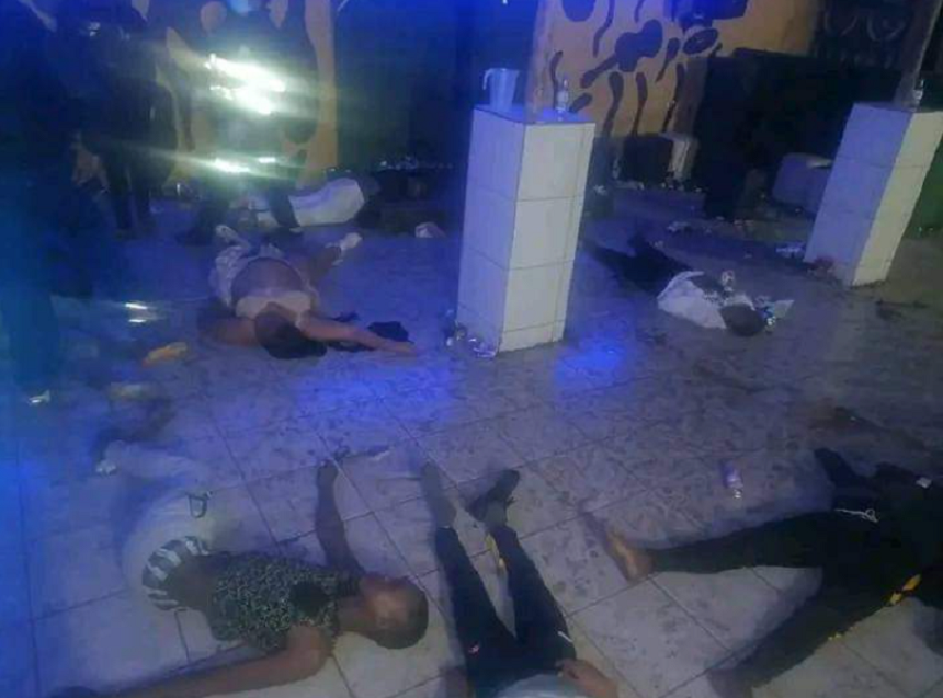 UPDATE-Cel puţin 20 de cadavre ale unor tineri, descoperite în Africa de Sud, într-un club de noapte la East London