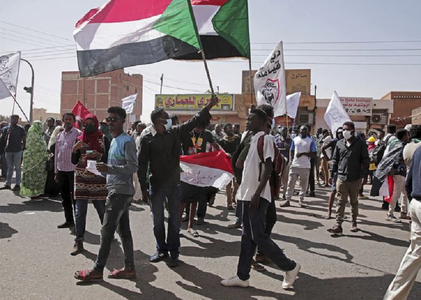 Sudanul acuză Etiopia de executarea a şapte militari şi unui civil luaţi prizonieri şi ameninţă să riposteze acestui ”act laş”