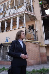 Maia Sandu, în Ucraina: Chemăm comunitatea internaţională să facă totul pentru a restabili pacea, pentru a investiga şi pedepsi crimele nejustificate, comise în acest conflict.