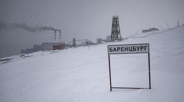 Rusia acuză Norvegia de blocarea tranzitului mărfurilor destinate ruşilor instalaţi în Svalbard, considerat ”călcâiul lui Ahile al NATO în Arctica”, şi ameninţă cu represalii, după ce Oslo a pus în aplicare sancţiunile impuse Moscovei din cauza invaziei Ucrainei