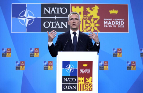 Stoltenberg: ”Să nu existe neînţelegeri în mintea oricărui adversar că, dacă va face ceea ce a făcut Rusia în Georgia în 2008 sau în Ucraina acum nu va da socoteală” în faţa NATO