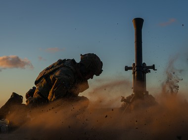 Letonia va reintroduce obligativitatea serviciului militar