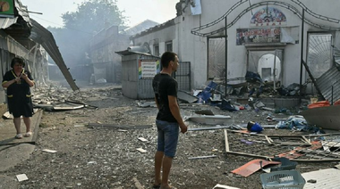 Atac al forţelor ruse asupra oraşului Sloviansk din regiunea Doneţk, soldat cu cel puţin doi morţi şi şapte răniţi, declară şeful administraţiei militare regionale