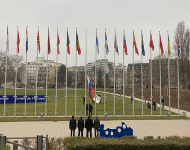 Personalul Ambasadei Rusiei la Consiliul Europei părăseşte Strasbourgul, la trei luni de la excluderea din organizaţie