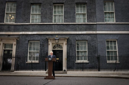 UE va continua ”să caute soluţii” cu privire la Irlanda de Nord, după demisia lui Boris Johnson