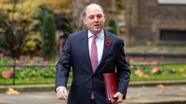 Ministrul britanic al Apărării, Ben Wallace, renunţă să candideze pentru locul lui Boris Johnson. El vrea să se concentreze pentru a asigura securitatea ţării