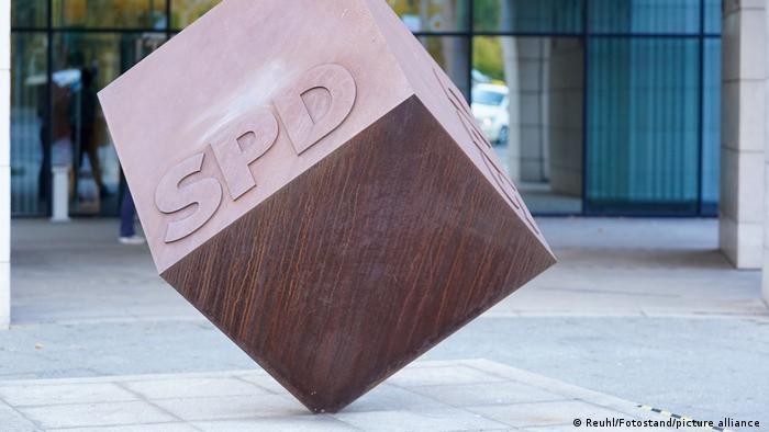 Germania: Femei afectate de "drogul violului" în timpul unei petreceri interne a partidului cancelarului Scholz