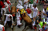 Doi tineri spanioli şi un american, răniţi de tauri, la San Fermin
