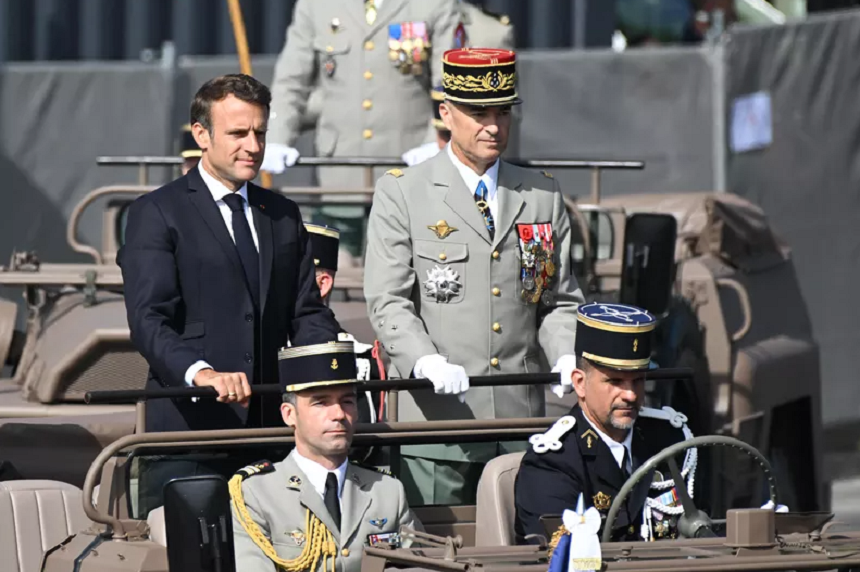 Macron avertizează, în interviul de Ziua Naţională a Franţei, că Războiul rus din Ucraina ”va dura”, iar ”vara, începutul toamnei vor fi foarte dure”. ”Rusia foloseşte energia ca armă”, acuză el