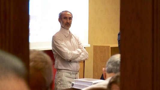 Fostul oficial iranian Hamid Nouri este condamnat la închisoare pe viaţă de către un tribunal suedez pentru execuţiile prizonierilor politici din Iran în 1988