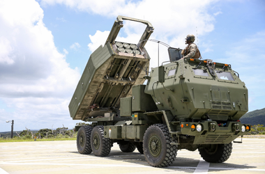 Ministrul ucrainean al Apărării Oleksii Reznikov cere Occidentului, la Atlantic Council, ”cel puţin 100” de sisteme de tip HIMARS şi sisteme cu o rază de acţiune de până la 150 de kilometri, în vederea unei contra-ofensive eficiente împotriva Rusiei
