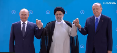 Summitul Rusia - Iran - Turcia: Rusia, susţinută de Iran pentru invadarea Ucrainei. Dezacord privind o intervenţie a Turciei în nordul Siriei
