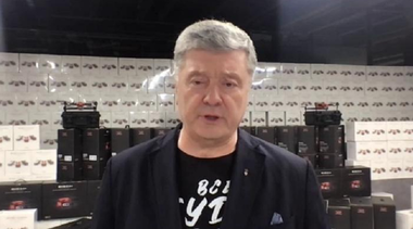 Fostul preşedinte ucrainean Petro Poroşenko cere Occidentului armament suplimentar pentru ca Kievul să înfrângă Rusia; el îi catloghează pe Putin drept un ”maniac împotriva vieţii umane, iar pe Lavrov drept un ”criminal de război”