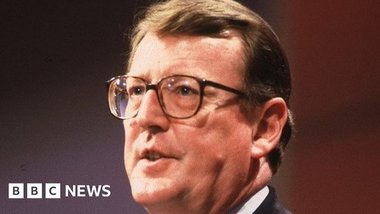 David Trimble, fost premier al Irlandei de Nord şi laureat al Premiului Nobel pentru Pace, a murit la 77 de ani