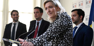 Marine Le Pen cere, în Parlamentul francez, o abandonare a sancţiunilor impuse Rusiei, care  ”nu servesc la absolut nimic” în afară ”să-i facă să sufere” pe europeni