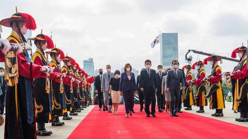 Pelosi şi preşedintele Parlamentului sud-coreean Kim Jin-pyo promit sprijin pentru denuclearizarea Coreei de Nord; Pelosi intenţionează să viziteze zona de securitate de la frontiera inter-coreeană