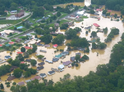 Soţii Biden se alătură guvernatorului pentru a examina pagubele provocate de inundaţii în Kentucky  