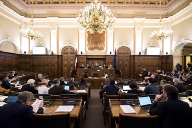 UPDATE-Parlamentul leton declară Rusia drept un ”stat care susţine terorismul”, ale cărui acte în Ucraina constituie un ”genocid ţintit împotriva poporului ucrainean”. El cere UE să nu mai emită viza tursitice ruşilor şi belaruşilor