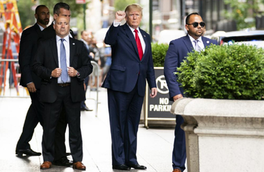 Donald Trump a invocat de peste 440 de ori dreptul constituţional de a nu răspunde, în baza celui de-al Cincilea Amendament din Constituţia SUA, în ancheta cu privire la presupuse fraude financiare şi fiscale