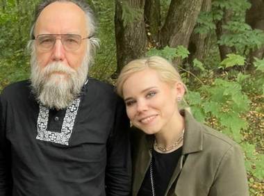 Aleksandr Dughin învinuieşte Ucraina pentru moartea fiicei sale, Daria Dughina: ”Fiica mea şi-a jertfit viaţa ca o fecioară sacrificată pe altar”