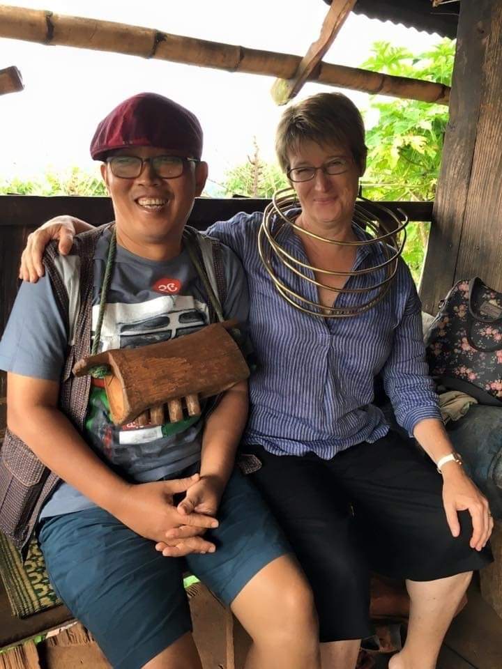 O fostă ambasadoare britanică în Myanmar şi soţul ei, un fost prizonier politic birman, sunt reţinuţi de autorităţile birmane
