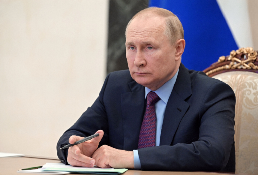 Putin semnează un decret de creştere a efectivelor forţelor armate ruse 