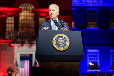 Biden avertizează că Trump şi cei mai apropiaţi adepţi ai săi încearcă să submineze democraţia americană - FOTO, VIDEO