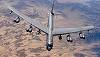 Bombardiere americane de tip B-52 survolează cerul Stockholmului la altitudine joasă