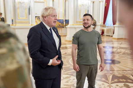 Zelenski: Boris Johnson a fost alături de noi din primele minute ale războiului. I-am mulţumit în numele tuturor ucrainenilor / Abia aştept să încep cooperarea cu Liz Truss