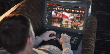 Justiţia franceză examinează o suspendare a cinci site-uri pornografice, Pornhub, Tukif, XHamster, Xnxx şi Xvidéos