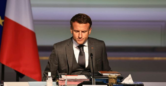 Macron anunţă o consultare online şi eventuale referendumuri în urma unui Consiliu Naţional al Refondării