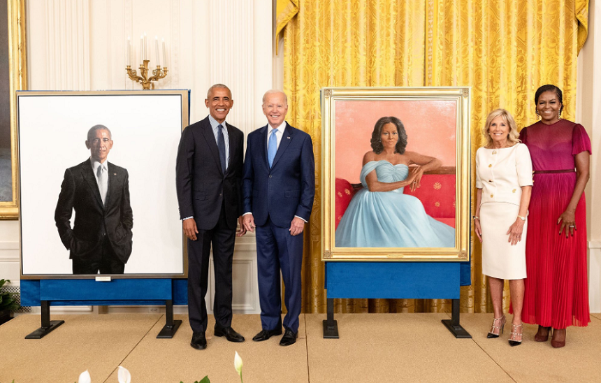 Michelle şi Barack Obama se întorc la Casa Albă şi îşi dezvelesc portretele oficiale