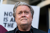 Fostul consilier al lui Donald Trump, Steve Bannon, urmează să se predea pentru a fi inculpat de fraudă financiară la New York