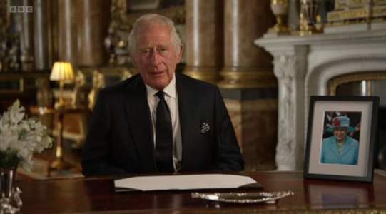 Regele Charles al lll-lea în primul discurs adresat naţiunii: De-a lungul vieţii ei, iubita mea mamă a fost o inspiraţie şi un exemplu pentru mine şi pentru toată familia mea / El a anunţat că nu se va mai putea dedica proiectelor sale caritabile - VIDEO