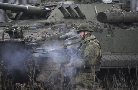 Armata ucraineană: Ruşii fug din oraşul Svatove din regiunea Lugansk