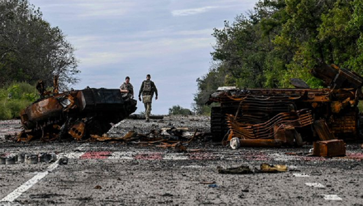 Cel puţin 1.000 de persoane ucise la Izium de la începutul războiului rus, anunţă un oficial ucrainean