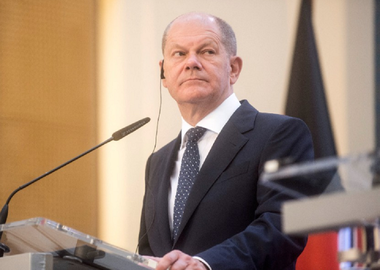 Scholz vrea o reformă a pieţei electricităţii în Germania ”încă din această iarnă”, care să conducă la o scădere a preţurilor şi la o reducere a profitului în sector