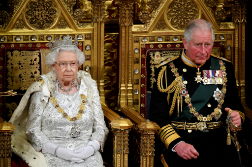 Cea mai mare parte averii personale a lui Elizabeth a II-a, estimată la 425 de milioane de euro, urmează să fie moştenită de Charles al III-lea, fără să plătească impozite