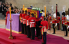 Familia regală pleacă de la Westminster Hall, britanicii pot veni să-i aducă un ultim omagiu lui Elizabeth a II-a până luni