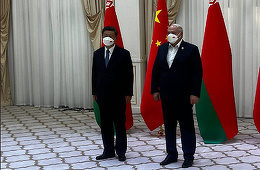 Xi Jinping se întâlneşte cu Aleksandr Lukaşenko la summitul OCS, în Uzbekistan