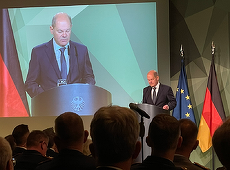 Germania trebuie să devină ”forţa armată cea mai bine echipată din Europa”, afirmă Olaf Scholz şi pledează în favoarea creşterii puterii ţărilor europene în cadrul NATO. El propune înfiinţarea unui ”cartier general european”