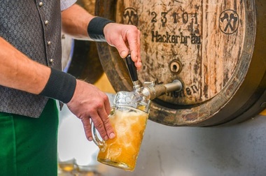 Oktoberfest s-a deschis la Munchen, după doi ani de pauză din cauza pandemiei de coronavirus