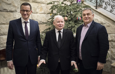 Varşovia se va opune ”oricărui demers” al Uniunii Europene de a priva Budapesta de fonduri europene din cauza corupţiei