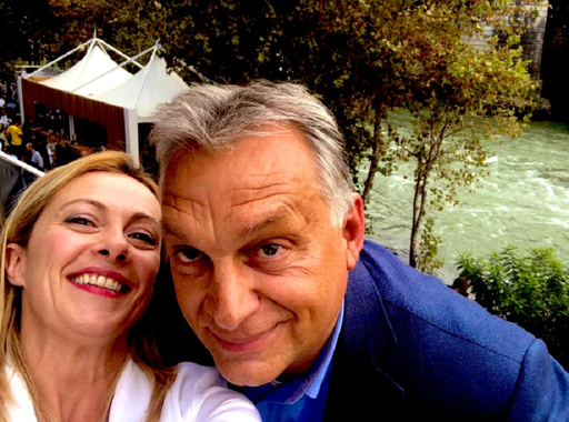 Extrema dreaptă italiană a lui Giorgia Meloni îl susţine pe Viktor Orban împotriva Bruxellesului