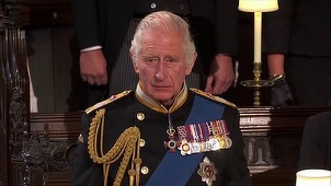 Regele Charles III, emoţionat la slujba de înmormântare a Reginei Elizabeth II de la Capela St. George - VIDEO