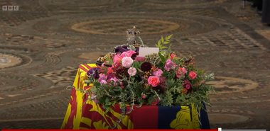 "În memoria iubitoare şi devotată": Regele Charles a scris de mână o notă către regina decedată
